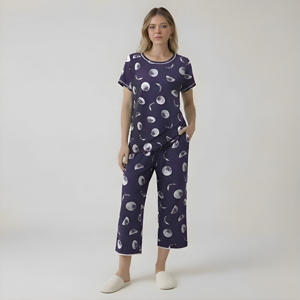Printed Short Sleeve Capri Sleepwear Set For Women — view 3