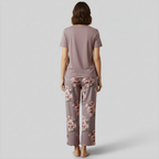 V Shaped Sleepwear And Capri Pajama Set — view 5