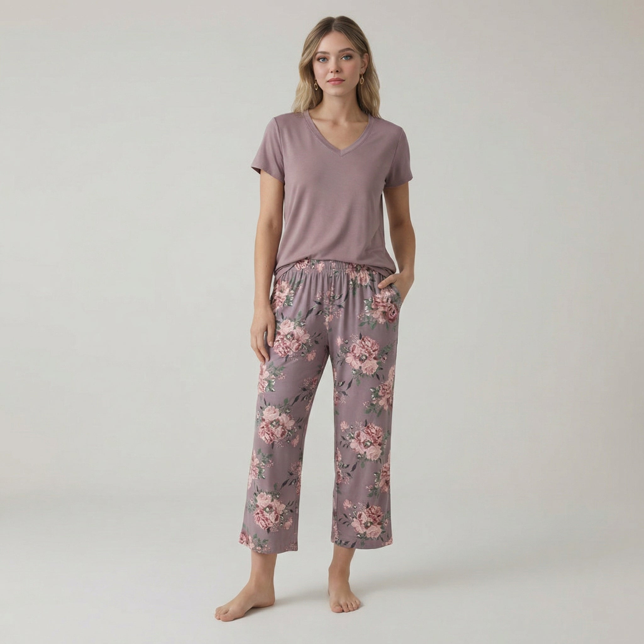 V Shaped Sleepwear And Capri Pajama Set — view 3